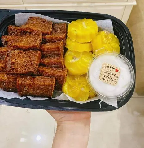 Hình ảnh Bò Nướng mix chuối hấp 