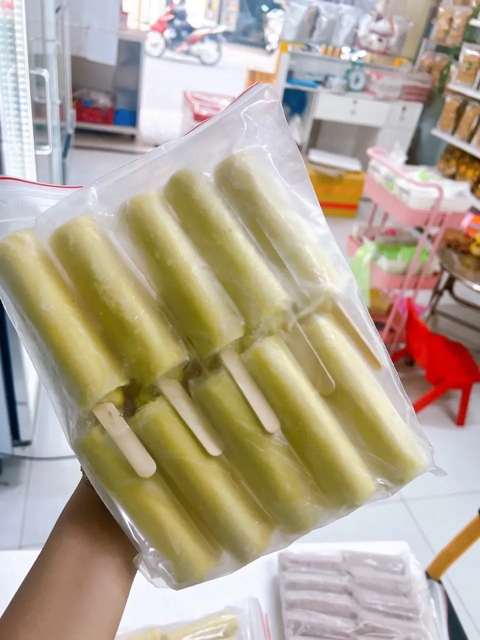 Hình ảnh KEM ỐNG TUỔI THƠ VỊ SẦU RIÊNG COMBO 10C