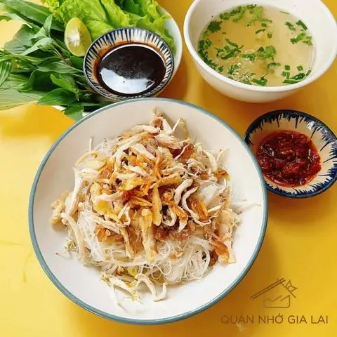 Hình ảnh Phở Khô Gà - 2 Vắt