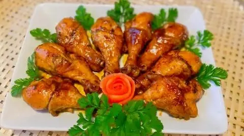 Hình ảnh Cơm Đùi Gà RôTi