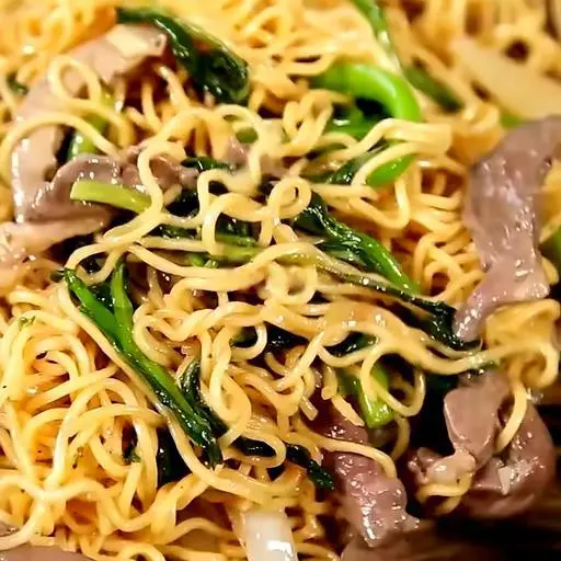 Hình ảnh Mì gói xào tim