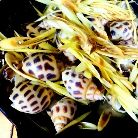 Hình ảnh Ốc hương hấp sả