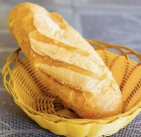 Hình ảnh Bánh mì thêm