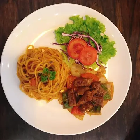 Hình ảnh Mỳ ý bò lúc lắc