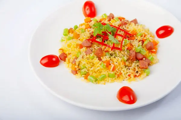 Hình ảnh Cơm chiên dương + châu thập cẩm xào cải