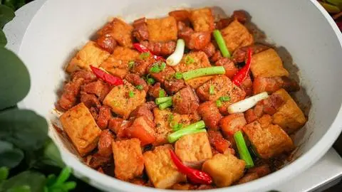 Hình ảnh Cơm thịt kho đậu hủ