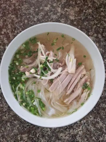 Hình ảnh Phở đùi gà
