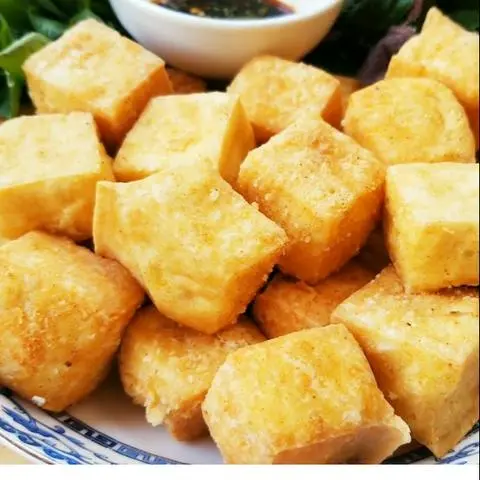 Hình ảnh đậu chiên giòn chấm muối xốt tắt 