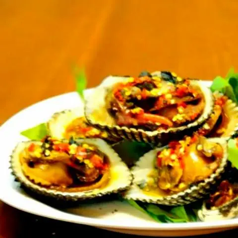 Hình ảnh Sò Lông Nướng Nước Mắm