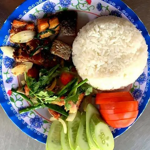Hình ảnh Cá dứa chiên dấm đường - cơm trắng