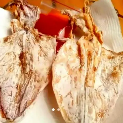 Hình ảnh Khô mực nướng 2 con