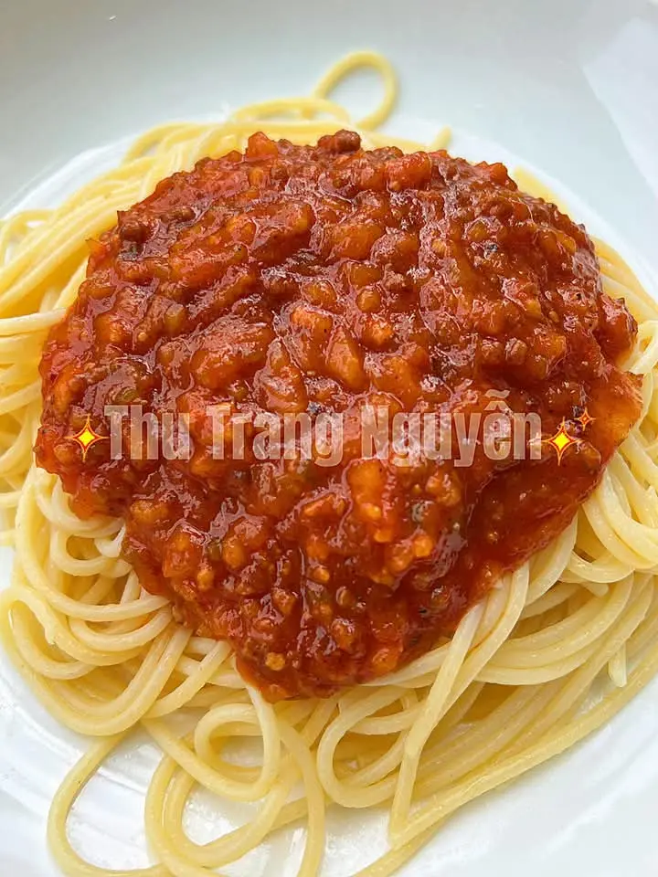 Hình ảnh mì ý sốt bò bằm 