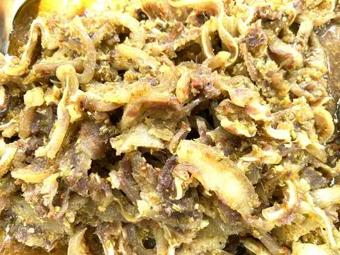 Hình ảnh Cơm tai heo xào sả ớt