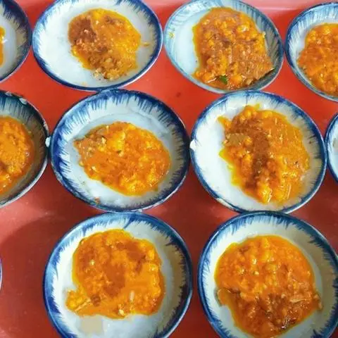 Hình ảnh 8 Bánh Bèo Trái Tim, Thịt, Tép, Chà Bông, Sẵn Mắm Hành Phi