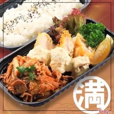 Hình ảnh Cơm gà chiên tempura&  thịt heo xào kim chi