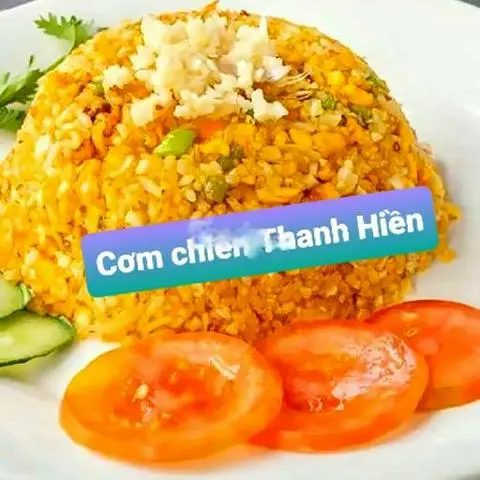 Hình ảnh Cơm chiên tỏi trứng - đùi gà thêm - xúc xích thêm