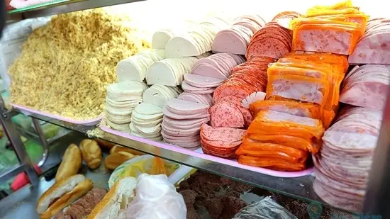 Hình ảnh Bánh mì Thịt Trứng 