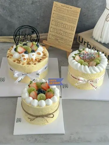 Hình ảnh Bánh kem bắp size 14cm - giao mẫu ngẫu nhiên