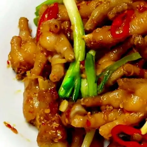 Hình ảnh Chân Gà Xào Xả Tế