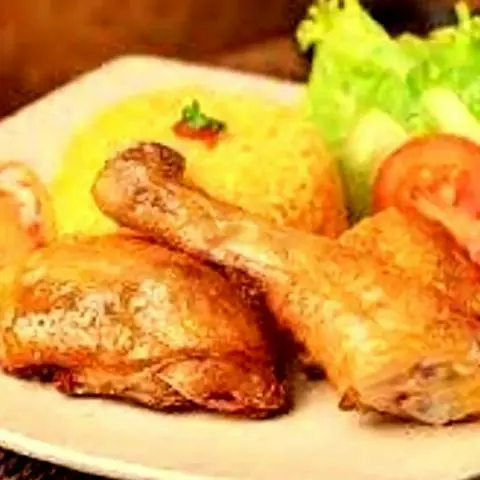 Hình ảnh Cơm đùi gà xối mỡ
