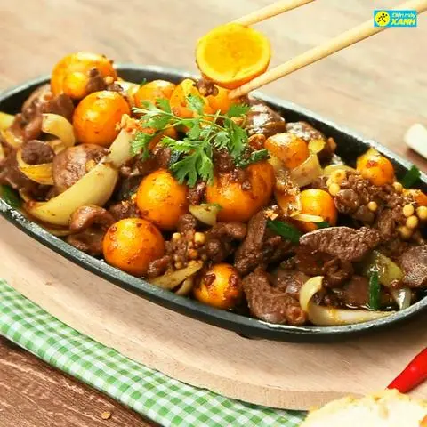 Hình ảnh Lòng Gà Trứng Non Cháy Tỏi - 1 phần