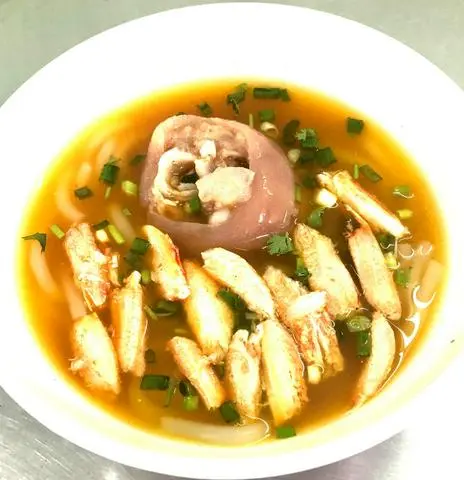 Hình ảnh Bánh canh cua - giò heo