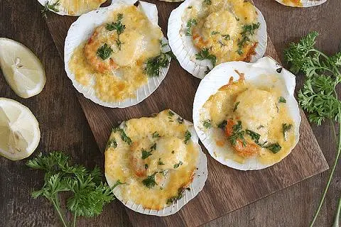 Hình ảnh Sò dương nướng phomai