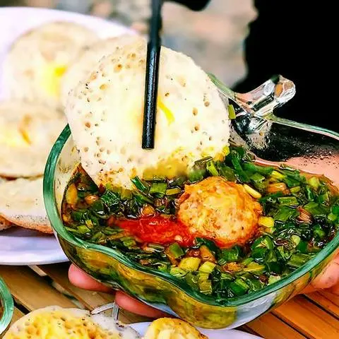 Hình ảnh Bánh căn trứng cút - xíu mại - 8 cái