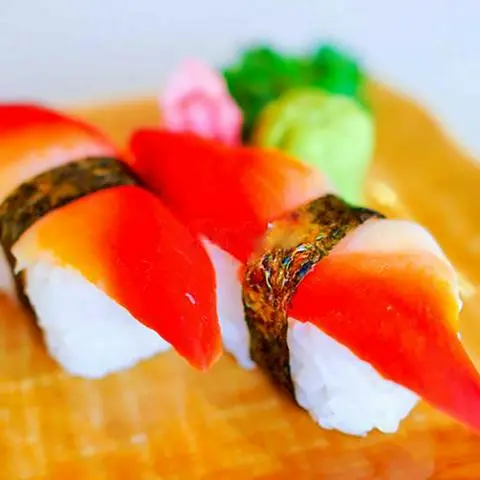 Hình ảnh SUSHI HOKIGAI NIGIRI - Surf Clam sushi - Sò đỏ Nhật 