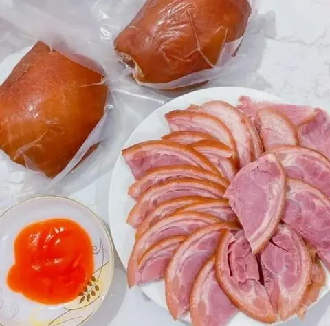 Hình ảnh Bắp giò ủ muối - 400gr
