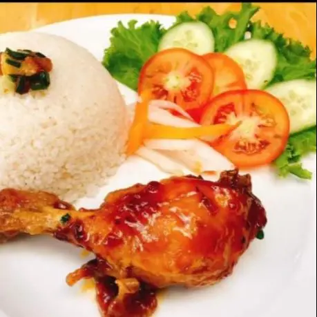 Hình ảnh Cơm Đùi Gà Chiên 