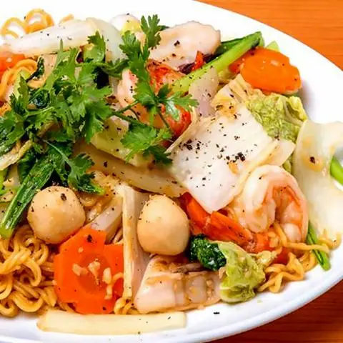 Hình ảnh Mì xào mềm hải sản