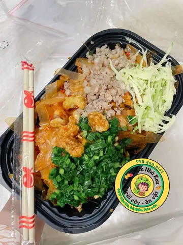 Hình ảnh Bánh tráng mỡ hành, thịt bằm