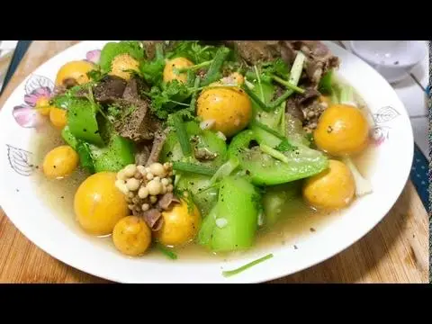 Hình ảnh Trứng gà non xào mướp