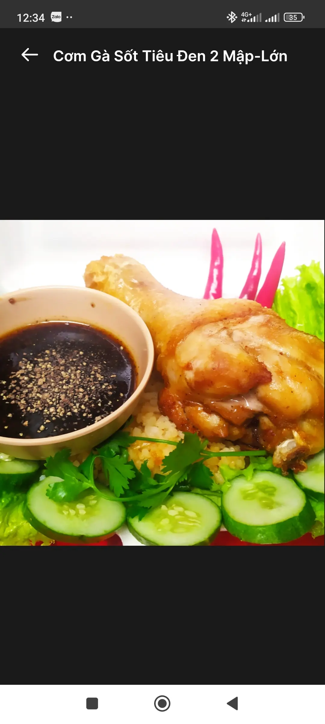 Hình ảnh Cơm chiên đùi gà nhúng sốt tiêu đen