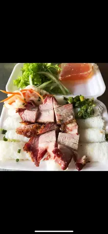 Hình ảnh Bánh Hỏi Heo Quay