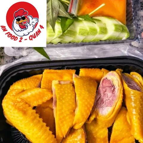 Hình ảnh 1/2 Con Gà Ủ Muối Hoa Tiêu Chặt Sẵn 