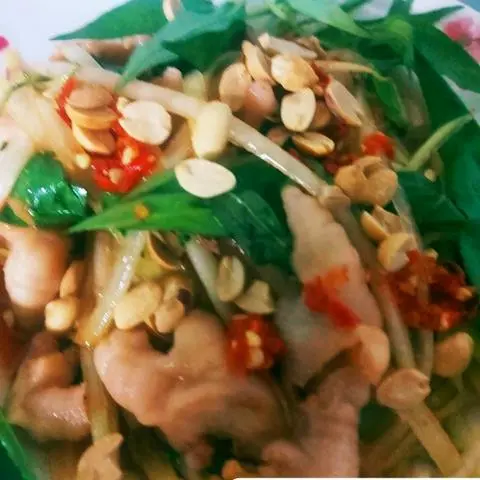 Hình ảnh Gỏi đu đủ tai heo