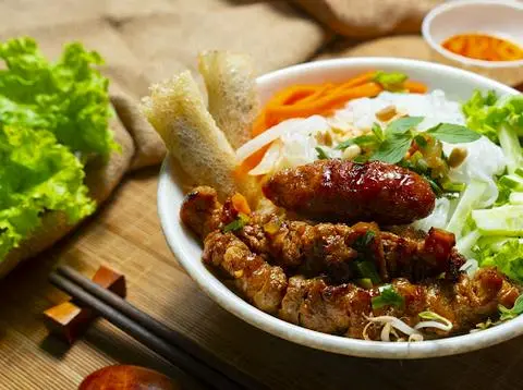 Hình ảnh Bún thịt nướng đặc biệt