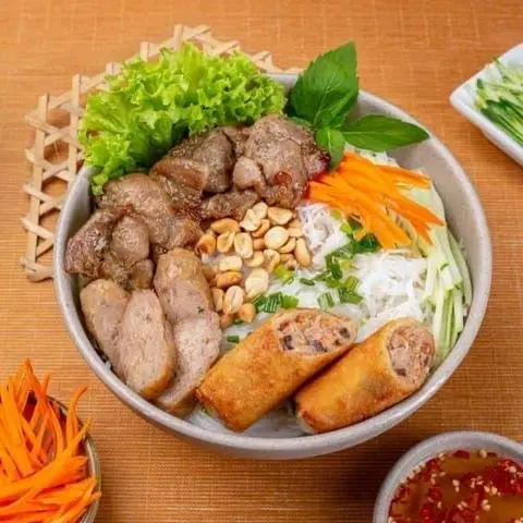 Hình ảnh Bún Chả Giò Thị Nướng