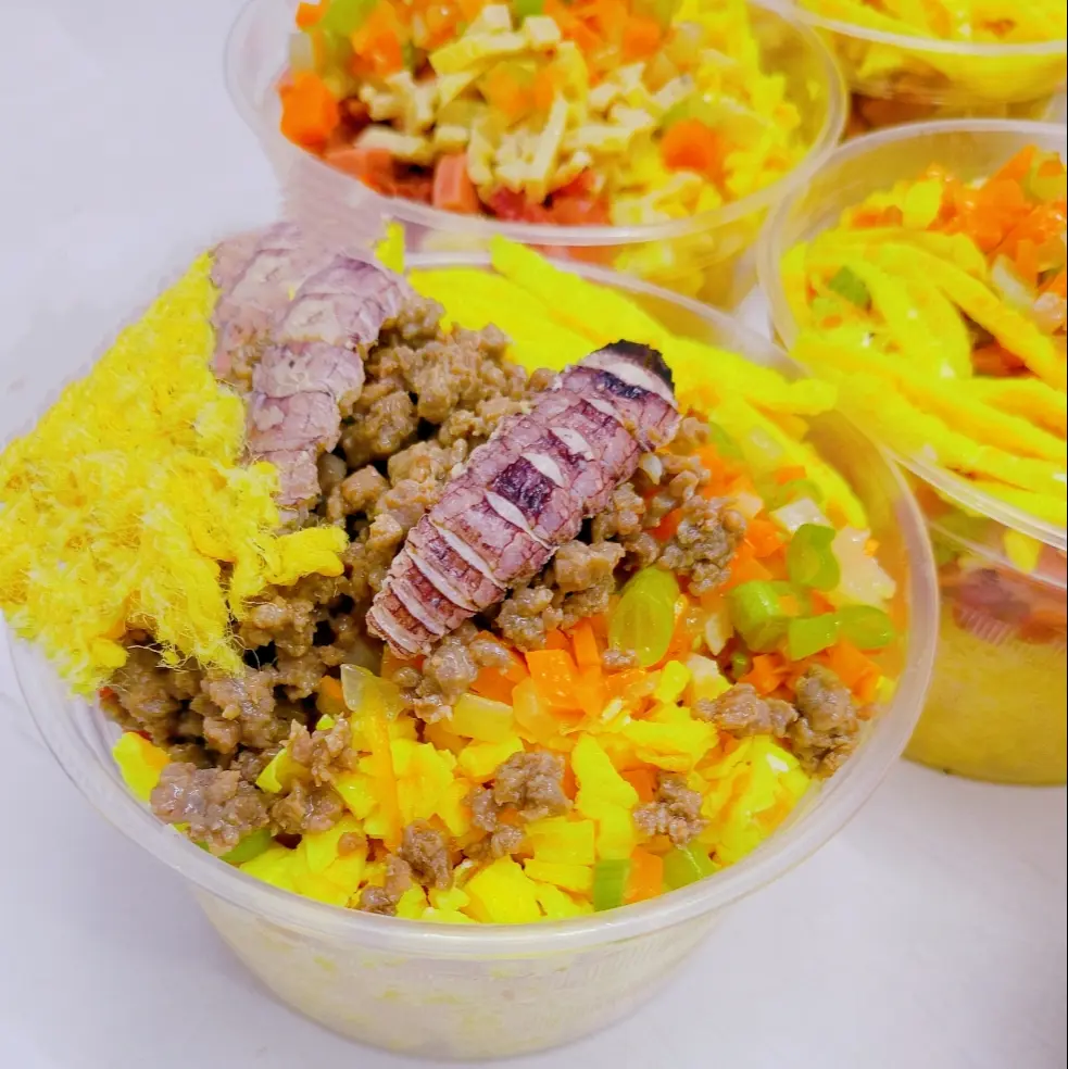 Hình ảnh Cơm Chiên (ST25)Mềm Dẻo Bò, Tôm, Chà Bông Heo Gà Tặng Sốt Tương Hành Phi