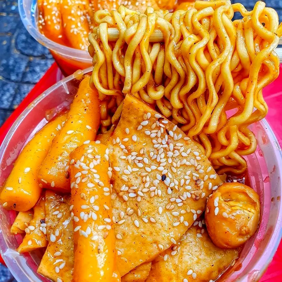 Hình ảnh Mỳ tok truyền thống sợi mỳ Hàn Quốc