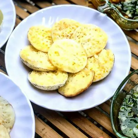 Hình ảnh Bánh căn trứng gà - 8 cái