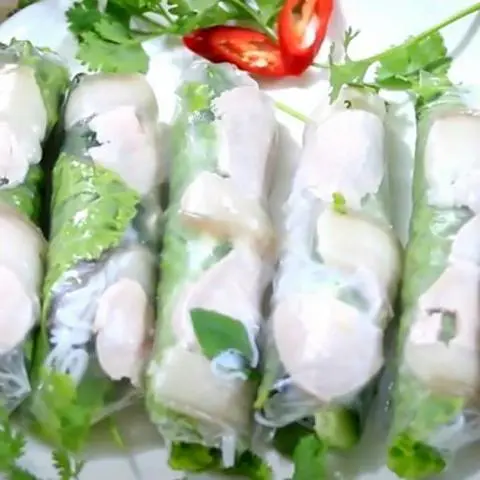 Hình ảnh Gỏi Cuốn Thịt Luộc