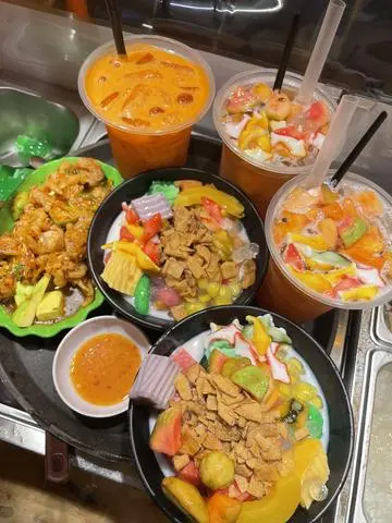 Hình ảnh Chân gà sốt thái Vừa