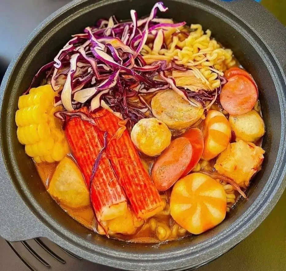 Hình ảnh Mì Kim Chi Viên Thả Lẩu