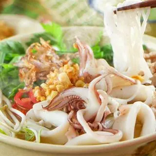Hình ảnh hủ tiếu mực(5 miếngmưc)