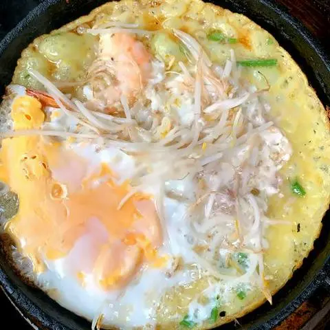 Hình ảnh Bánh xèo tôm - trứng gà ta