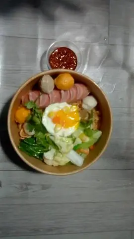 Hình ảnh Mì trộn siêu cay