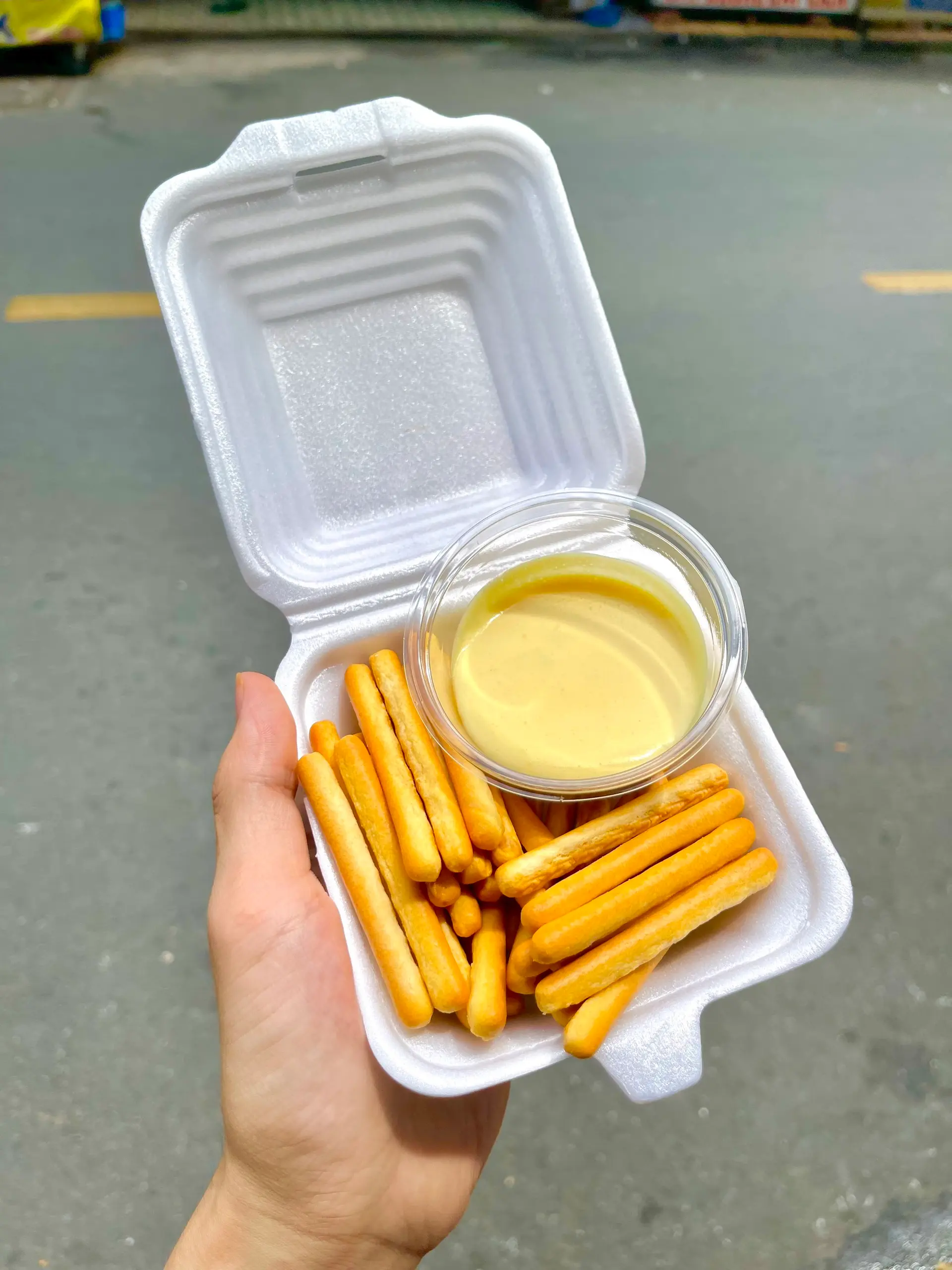 Hình ảnh Bánh que bơ sốt kem trứng
